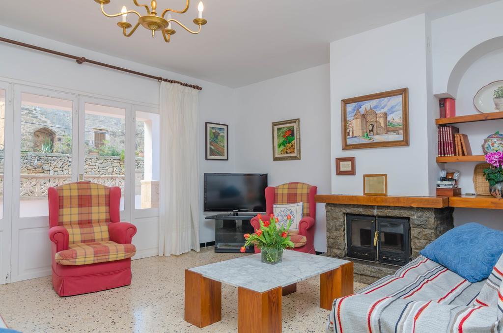 Can Nicolau Colonia de Sant Pere Bagian luar foto